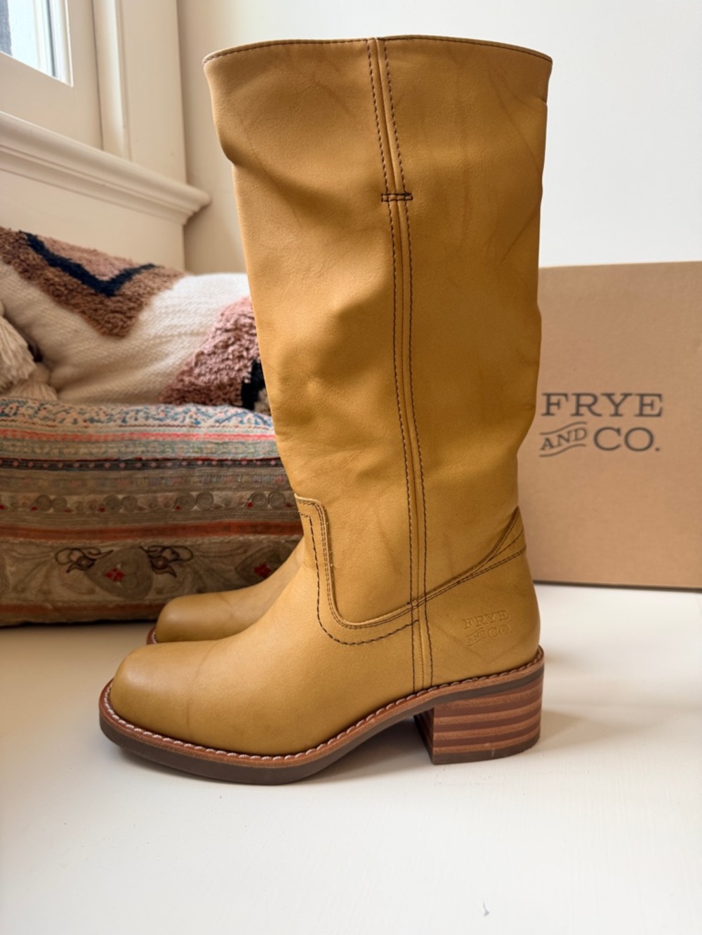 🌼 NWT / IN BOX FRYE & CO. Miranda Boots in BANANA 6.5 - Picture 5 of 16